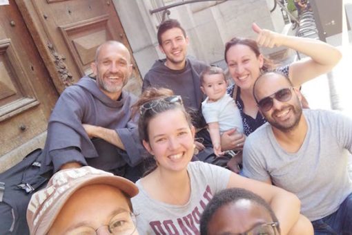 Les franciscains évangélisent Namur – Série de témoignages sur la mission à la franciscaine